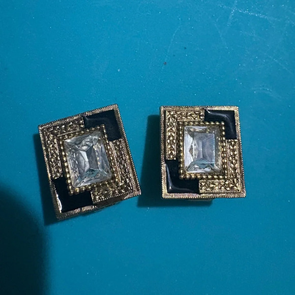 Clip earrings‎ - Picture 2 of 3
